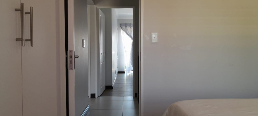 3 Bedroom Property for Sale in Buhrein Western Cape